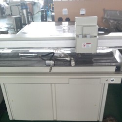 紙盒數(shù)控打樣機(jī)設(shè)備，包裝彩盒自動割樣機(jī)