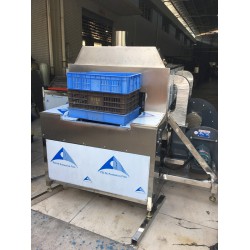 供應周轉(zhuǎn)箱高壓噴淋清洗機