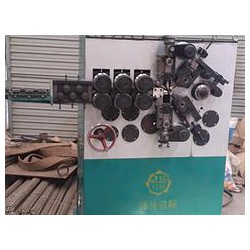 彈卷簧機(jī)操作，想買實(shí)惠的卷簧機(jī)，就來冠恩機(jī)械
