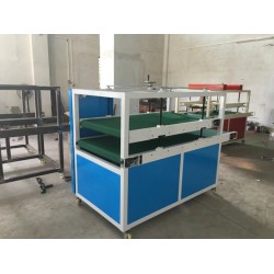 深圳萬(wàn)信高精度壓棉機(jī)，海綿壓棉機(jī)，EPE壓棉機(jī)。