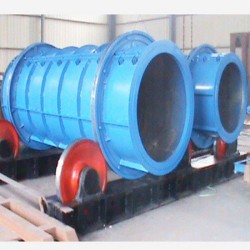 水泥制管機(jī)械設(shè)備價格,水泥涵管模具設(shè)備,新型水泥制管機(jī)