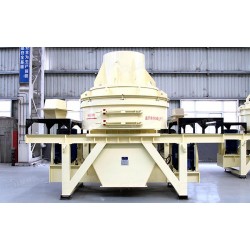 河南顎式破破碎機型號大全，進料、產(chǎn)量、電機功率全都有Z98