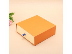 廣州白云 生產(chǎn)多種品類的天地蓋盒子、禮品盒等